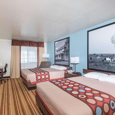 Super 8 By Wyndham Claremore Ok Екстериор снимка